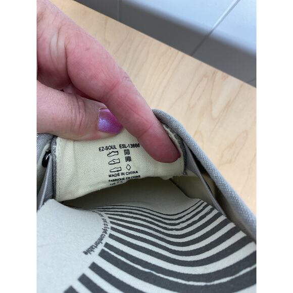 Taos Women's Footwear EZ Soul Canvas Slip On Sneakers in Gray Size 7.5 - Picture 10 of 10